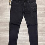 Black Letter Single Cargo